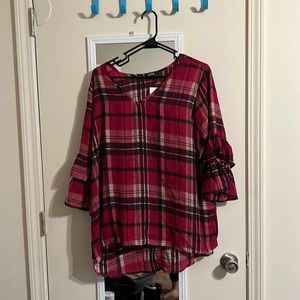 Cute plaid blouse 2x ruffle sleeves